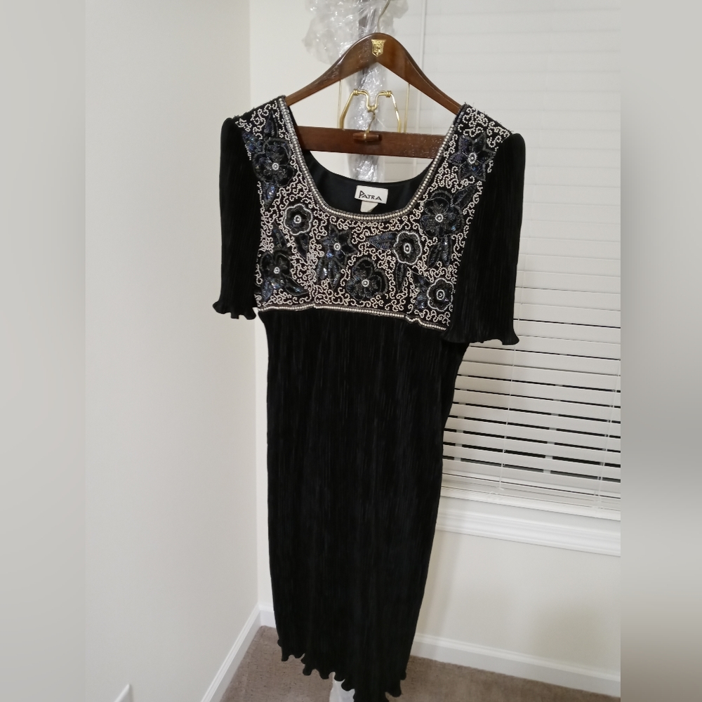 Elegant Black sequence pinch pleated dress